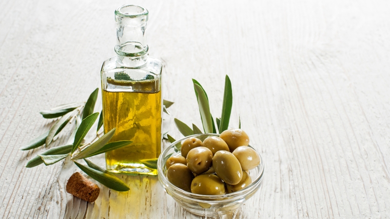 Dầu oliu là gì? Một số công dụng của dầu oliu đối với sức khỏe 5