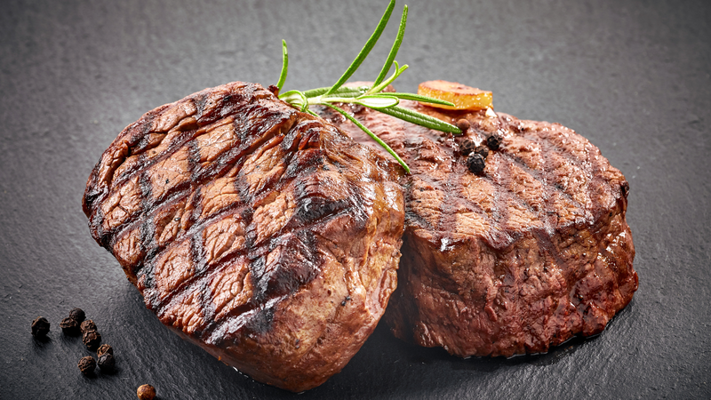 Đau răng có ăn được thịt bò không? Đau răng vẫn có thể ăn được thịt bò nhưng cần ăn đúng cách để tình trạng đau răng không diễn biến phức tạp