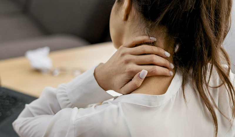 Đau vai gáy nên khám ở bệnh viện nào? 1