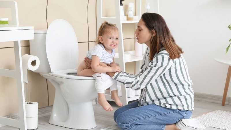 day-be-cach-goi-khi-di-ve-sinh 3.jpg