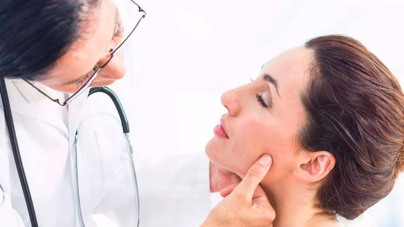 Dày sừng nang lông là gì? Nguyên nhân, triệu chứng và cách điều trị 6