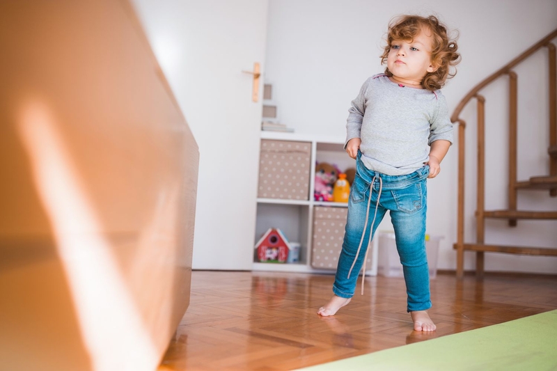 Vì sao nên dạy trẻ cách mặc quần áo? Nên dạy khi nào 1