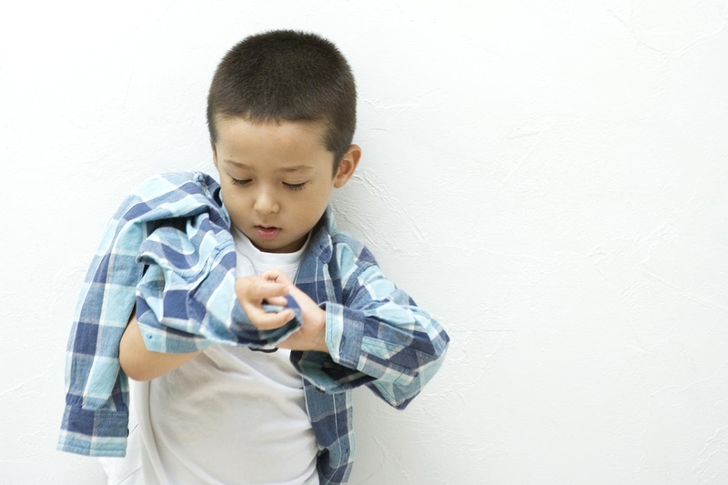 Vì sao nên dạy trẻ cách mặc quần áo? Nên dạy khi nào 3