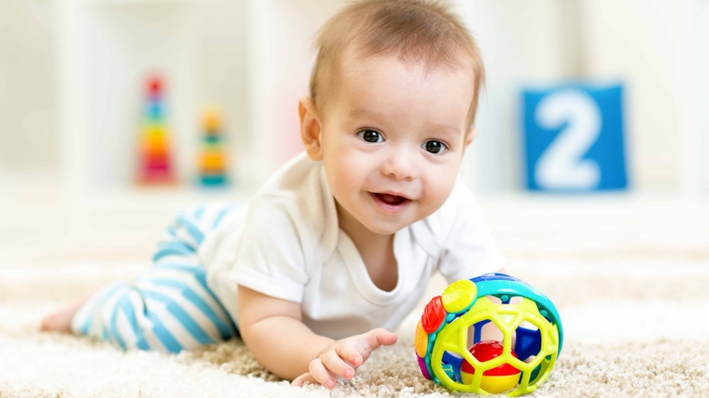 Dạy trẻ từ 0 – 3 tháng tuổi thông minh, phát triển toàn diện bằng cách nào? 3