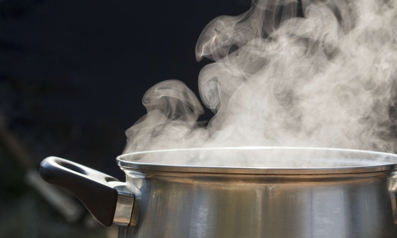 Để rửa đau mắt đỏ đúng cách phải làm sao 2