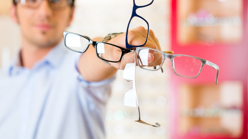 Đeo kính cận nhiều có tốt không? 2