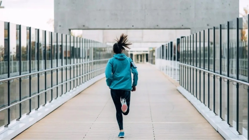 Đi bộ hay chạy bộ tốt hơn? Cần lưu ý gì khi tập luyện? 2