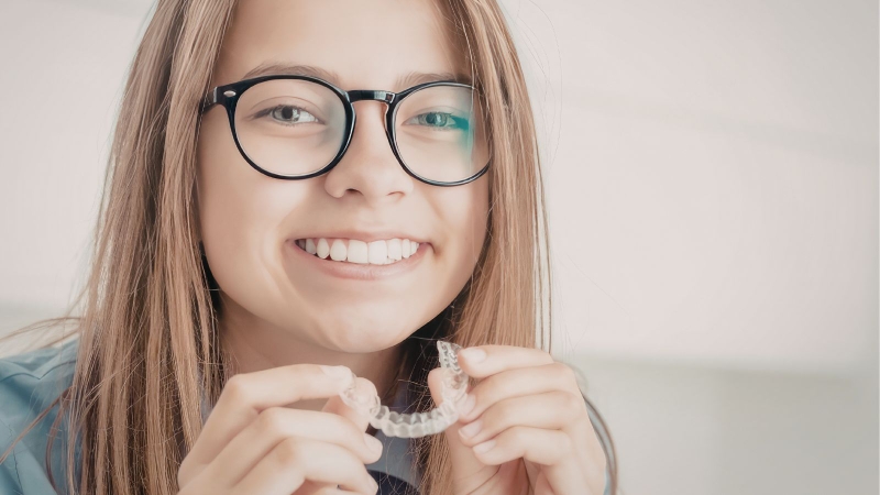 Khay niềng được thiết kế để ôm khít vào từng chân răng