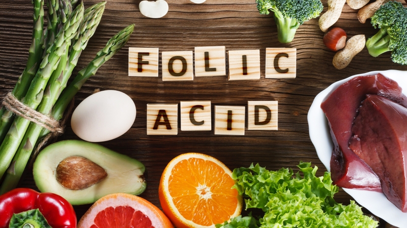 Thiếu acid folic trong giai đoạn đầu thai kỳ, được chứng minh có liên quan đến dị tật ống thần kinh