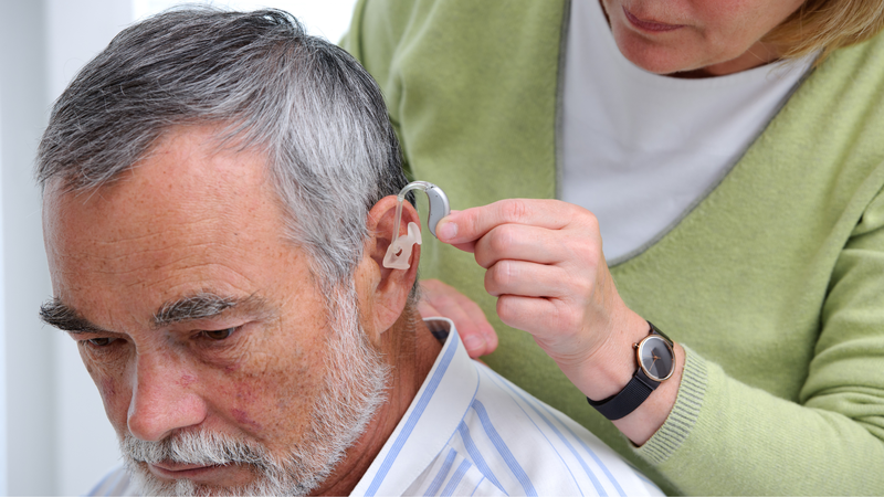 Điếc dẫn truyền là gì? Một số biểu hiện của điếc dẫn truyền 3