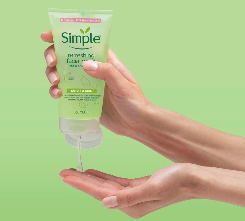 Điểm danh 6 sữa rửa mặt cho da hỗn hợp thiên khô tốt nhất hiện nay 3