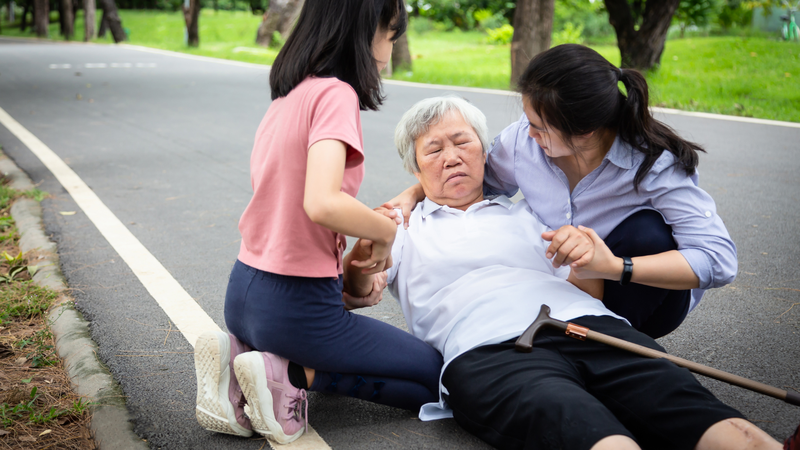Điều không làm khi nghi đột quỵ: Chậm vài phút có thể đổi bằng cả quãng đời sau đó