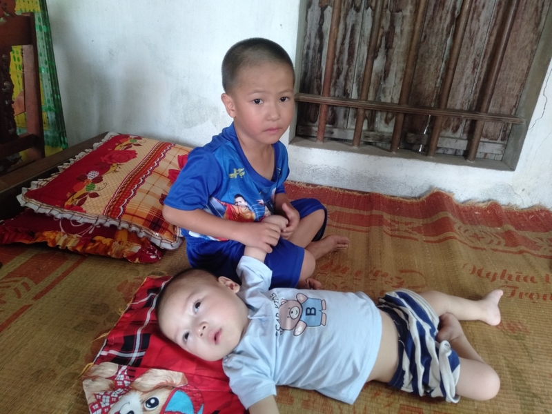 Điều trị cho trẻ bị bại não liệt tứ chi 1