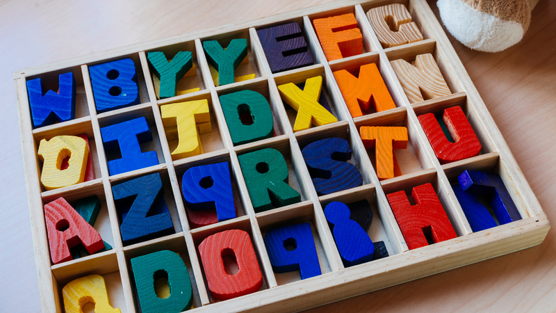 Đồ chơi Montessori 0-6 tuổi có lợi ích gì? Cách chọn đồ chơi Montessori cho trẻ 0-6 tuổi 5