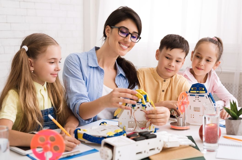 Đồ chơi stem có lợi ích gì? Cách chọn đồ chơi stem cho trẻ 3