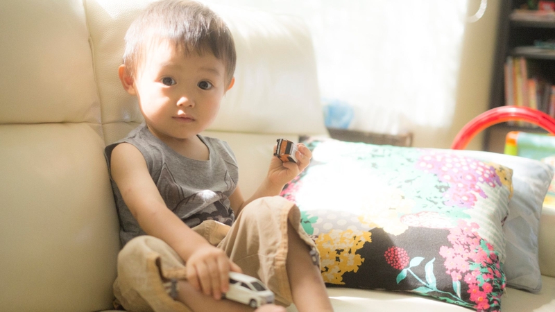 An toàn là yếu tố ưu tiên hàng đầu khi chọn đồ chơi thông minh cho bé 2 tuổi