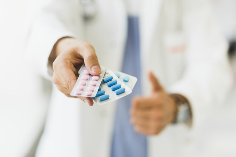 Bị tắc tia sữa uống thuốc gì nhanh khỏi?