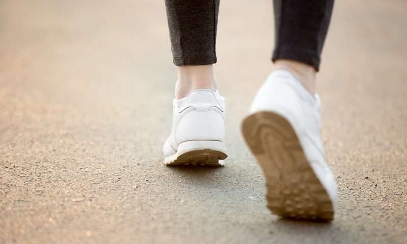 Donkey kick là gì? Cách tập Donkey kick để vòng 3 đẹp