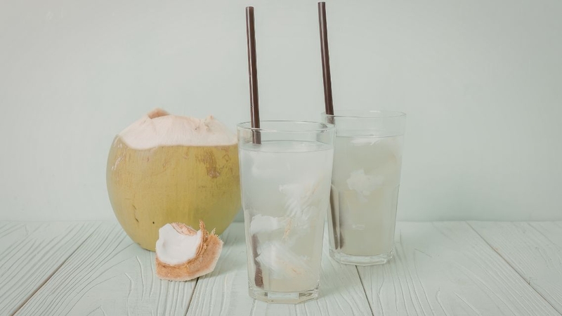Uống nước dừa dâu với lượng hợp lý để tận dụng tối đa giá trị dinh dưỡng