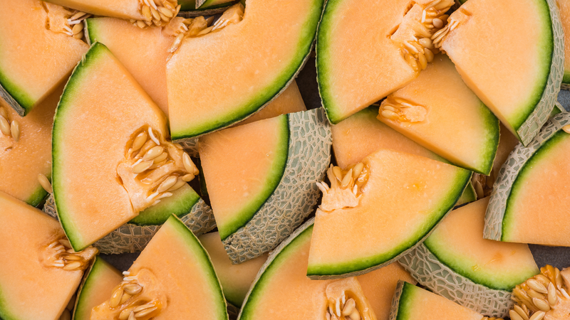 Dưa lưới là món ăn nhẹ lành mạnh giúp bổ sung vitamin