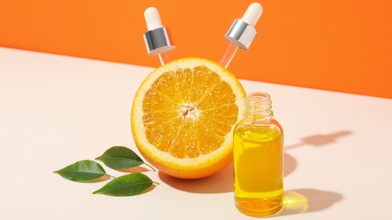 Nhờ vitamin C và provitamin B5, phiên bản màu cam phát huy công dụng kháng viêm