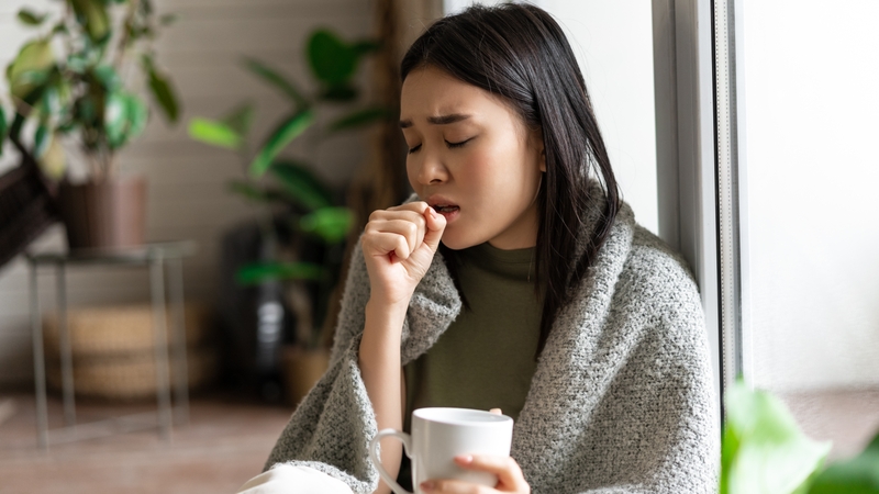 dung-dich-xit-mui-otosan-co-dung-duoc-cho-ba-bau-khong 1