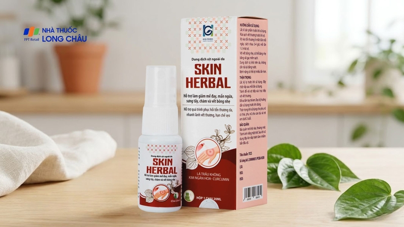 dung-dich-xit-ngoai-da-skin-herbal-20-ml-giam-me-day-man-ngua-cham-vet-bong-nhe.jpg
