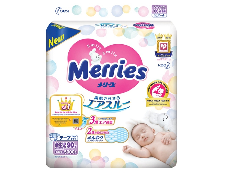 dùng miếng lót sơ sinh Merries làm băng vệ sinh