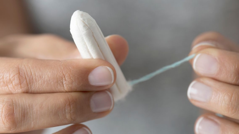 Dùng tampon có bị rách màng trinh? Giải đáp từ bác sĩ sản phụ khoa 1