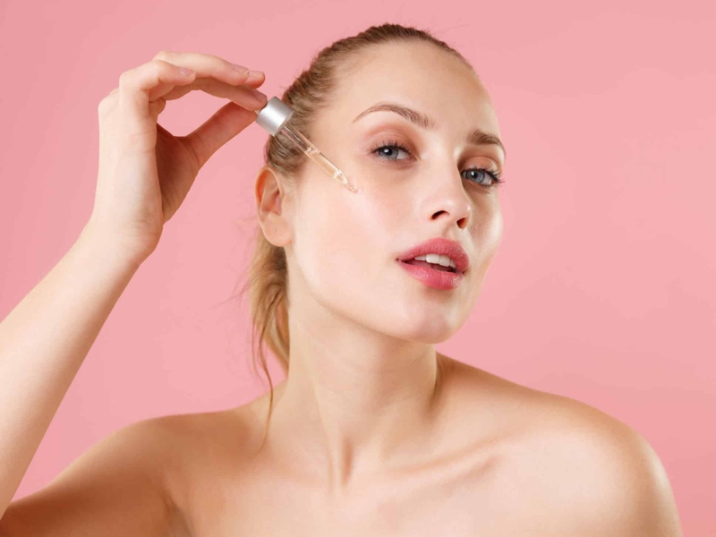 Dùng xịt khoáng trước hay sau serum mới đúng quy trình? 1