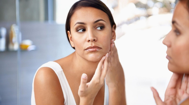 Dưỡng da khi mang thai: Sữa rửa mặt cho bà bầu an toàn, hiệu quả 2