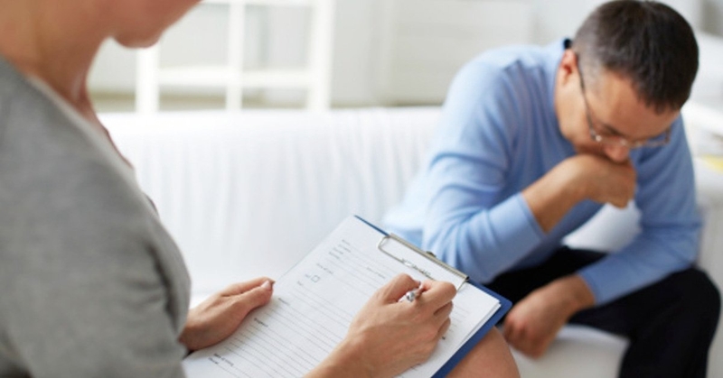 Dương vật chảy dịch vàng cảnh báo bệnh gì? 2