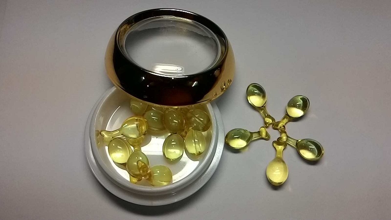 tac-dung-va-cach-boi-vitamin-e-len-mat-hieu-qua-tai-nha-1