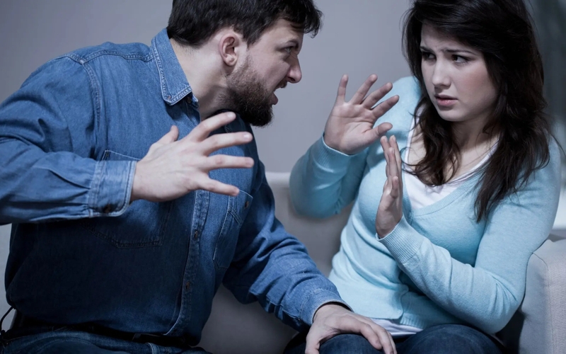 Family bully - Thành viên trong gia đình là những kẻ bắt nạt 4