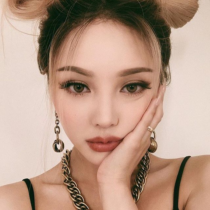 Điểm danh những màu son các nàng không nên bỏ qua trong dịp Tết này 3