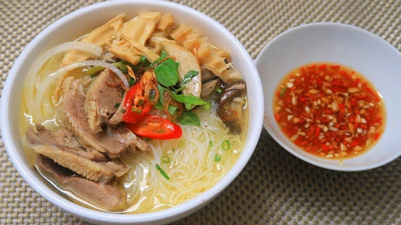 100g thịt vịt bao nhiêu calo? Cách ăn thịt vịt tốt cho sức khỏe, không gây béo 2
