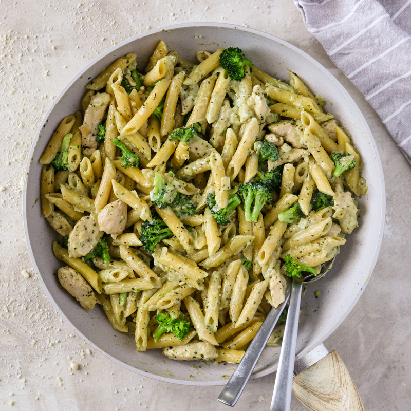 Mì ống gà Pesto bông cải xanh