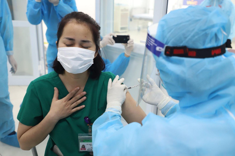 10 việc cần làm và cần tránh trước khi tiêm vắc xin 3