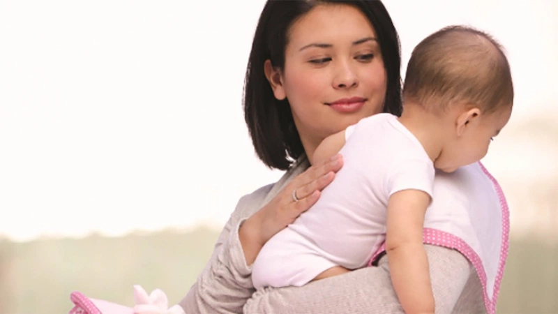 Mách mẹ cách chữa trẻ sơ sinh bị nôn trớ an toàn, hiệu quả tại nhà 4