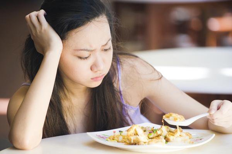 Làm gì để cải thiện chứng mệt mỏi và thay đổi khẩu vị ở trẻ bị ung thư?2