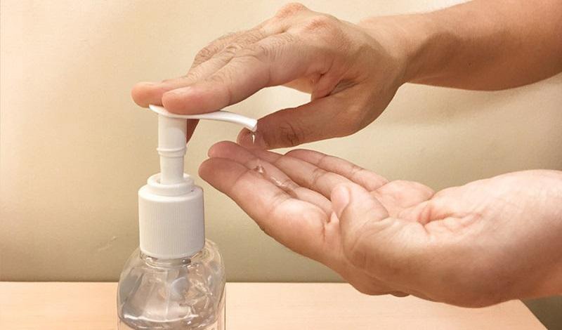 Cách làm dung dịch sát khuẩn tại nhà bằng hỗn hợp gel nha đam, glycerin