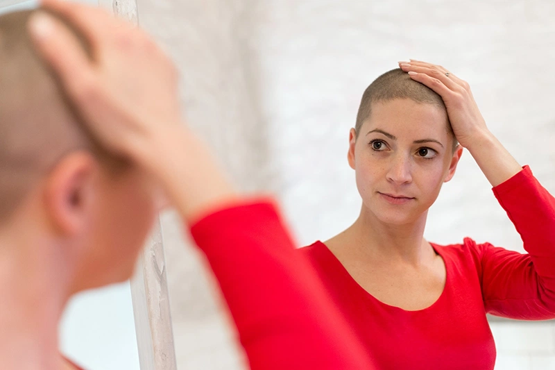 Vấn đề rụng tóc trong điều trị ung thư3
