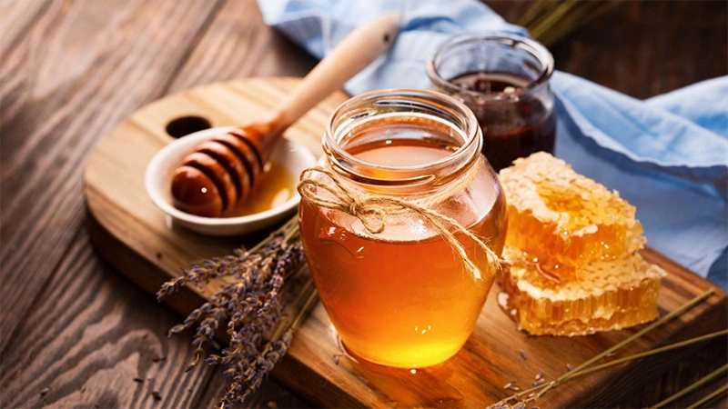 3 cách pha mật ong uống trước khi đi ngủ tốt cho sức khỏe 1