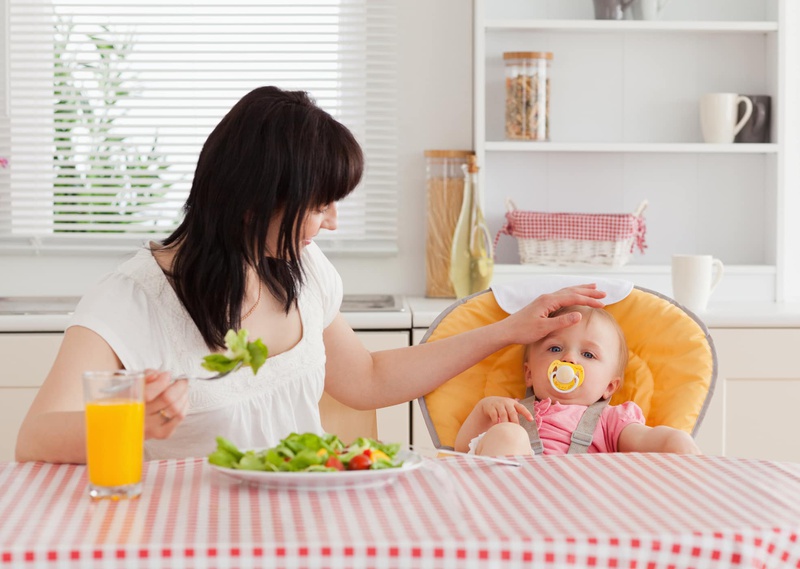 4 loại nước uống lợi sữa mẹ nhất định phải thử