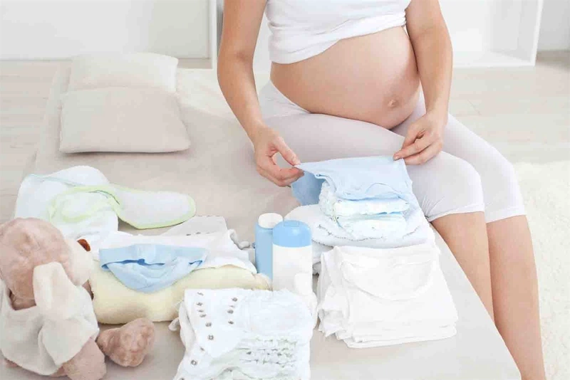 Mẹ hãy dành thời gian chuẩn bị đồ đi sinh em bé trước 1 tháng