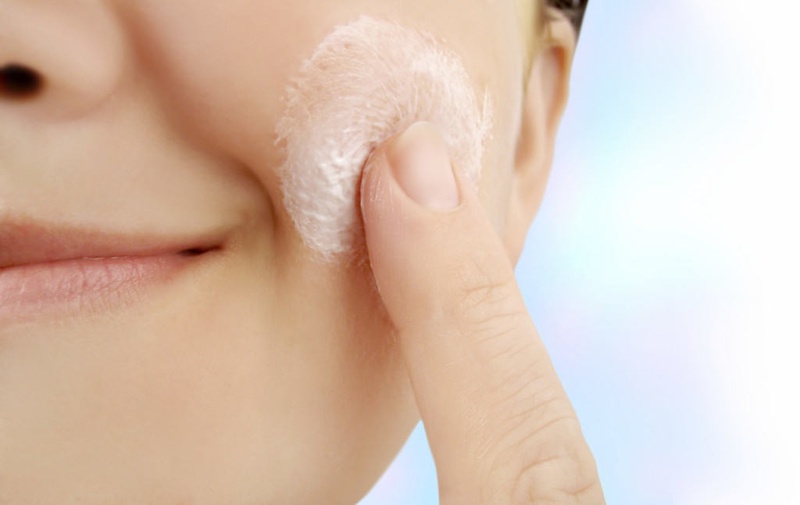 5 loại sữa rửa mặt tẩy tế bào chết được ưa chuộng nhất hiện nay1
