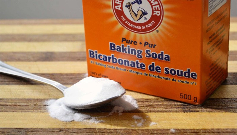 Cách trị thâm nách bằng kem đánh răng và baking soda