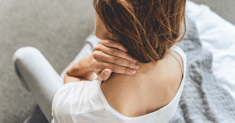 7 nguyên nhân khiến bạn bị đau cổ và cách để giải quyết chúng 2
