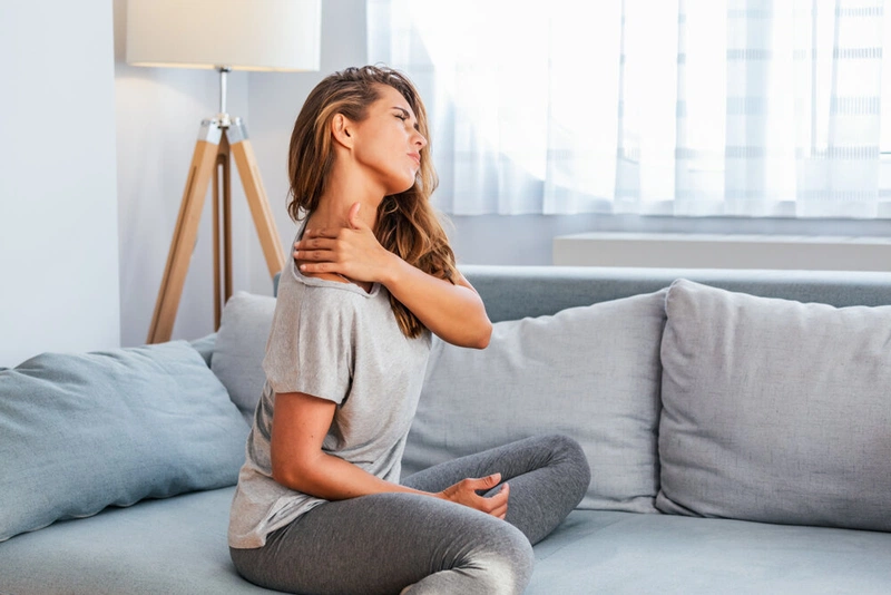 7 nguyên nhân khiến bạn bị đau cổ và cách để giải quyết chúng 3