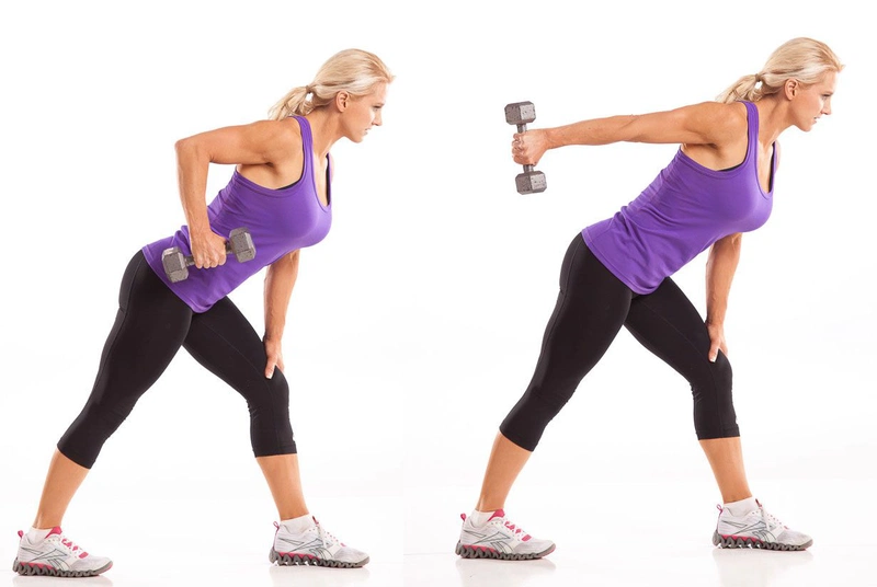 Bài tập tạ tay dumbbell curls giúp chị em phụ nữ săn mông gọn đùi hiệu quả